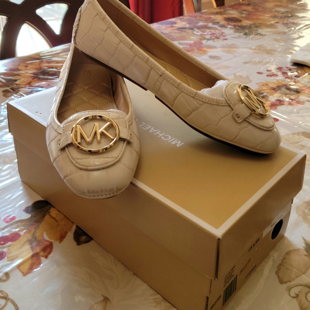 Leather Flats